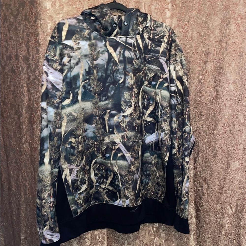 EVOLVED ANGLER Camouflage Hooded Sweatshirt.  Size XL